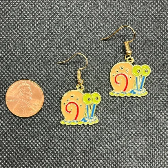 SpongeBob Gary the Snail Earrings - Picture 3 of 5
